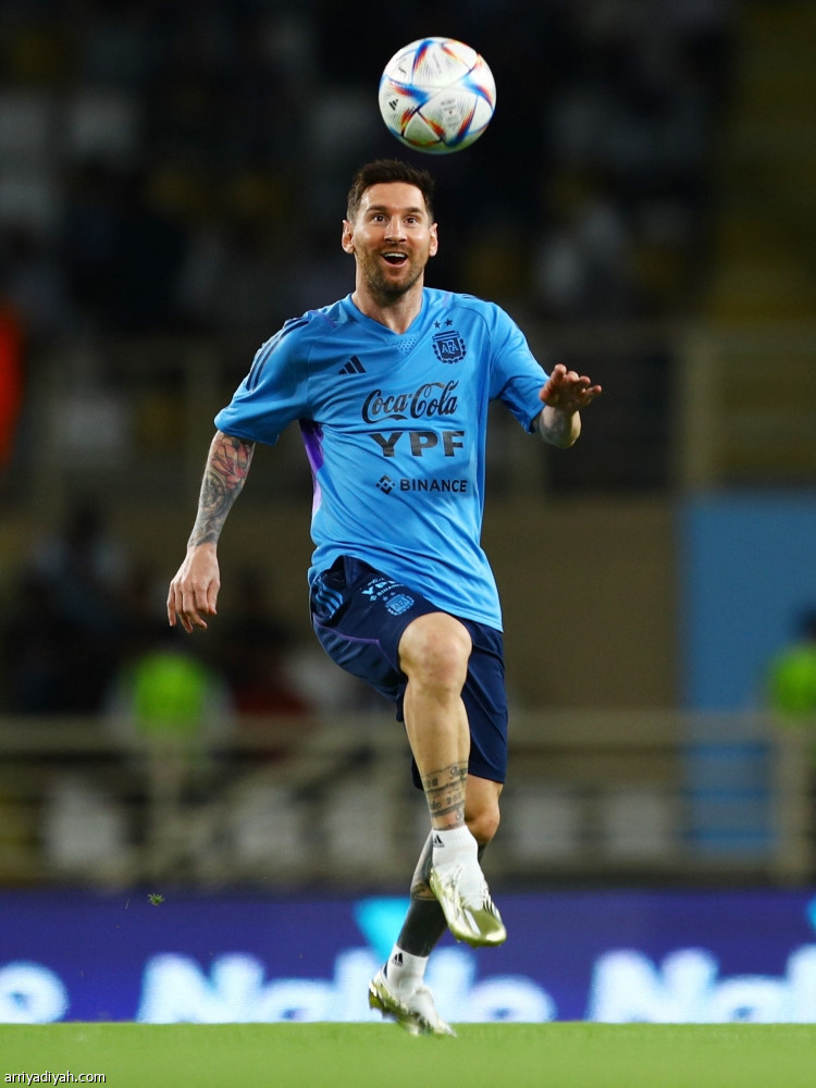 ميسي يشارك في تدريبات الأرجنتين