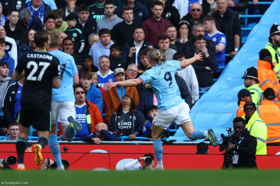 الستي يضيق الخناق على أرسنال