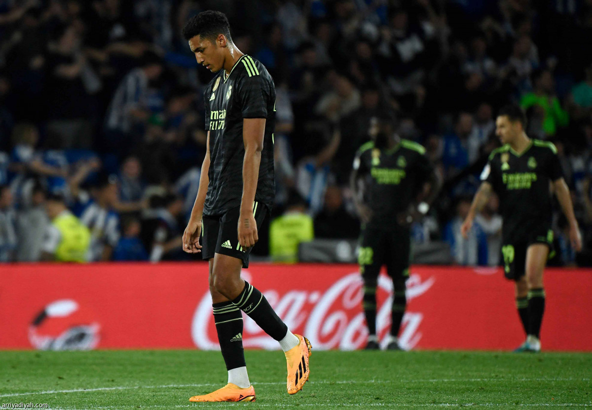 الريال يسقط