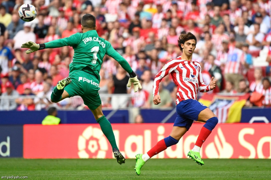 ثنائية كوريا تمنح أتليتيكو نقاط جيرونا