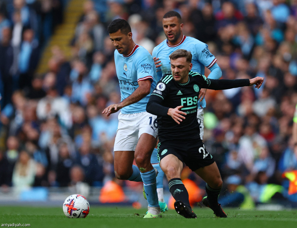 الستي يضيق الخناق على أرسنال