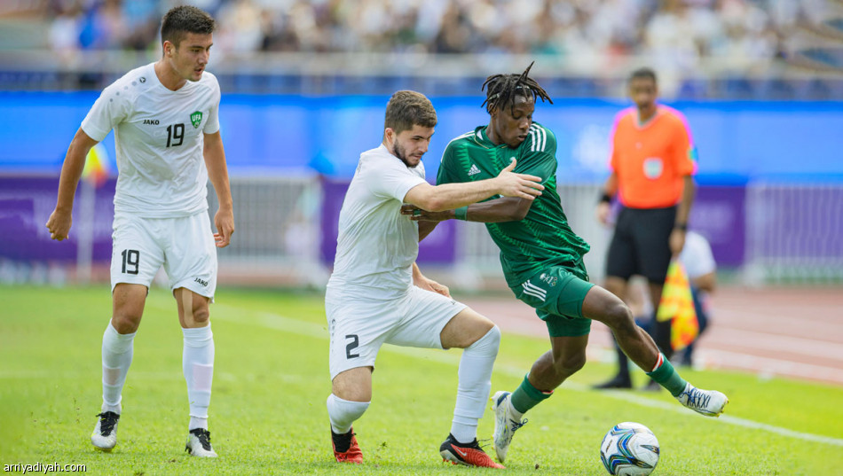 تولو..
ترك الجامعة واعتلى المجد