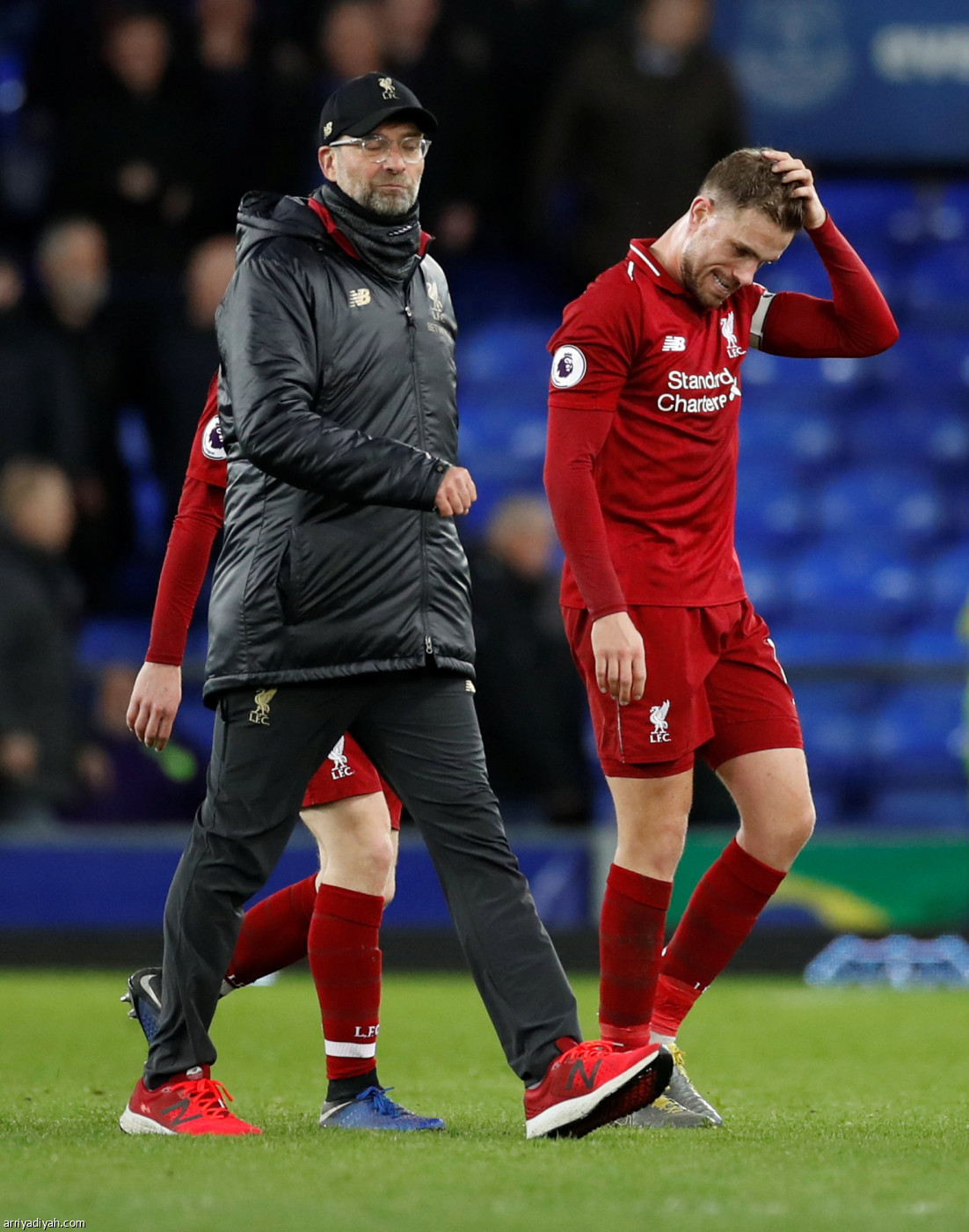 ليفربول يفرط في الصدارة