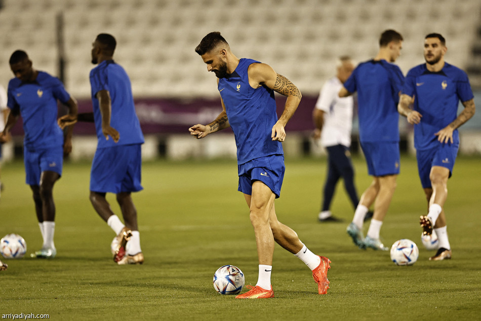 ابن ساعية البريد
يصنع التاريخ