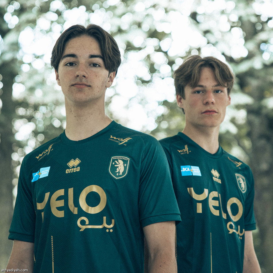 «يونايتد وورلد» تواصل ظهور أنديتها باللون الأخضر