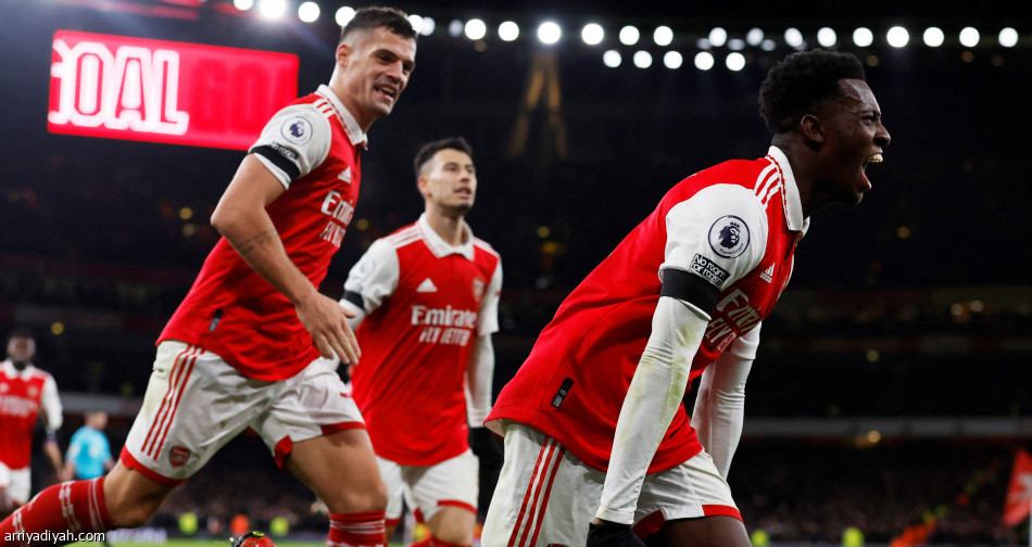 أرسنال يعاقب وست هام.. ويعزز الصدارة