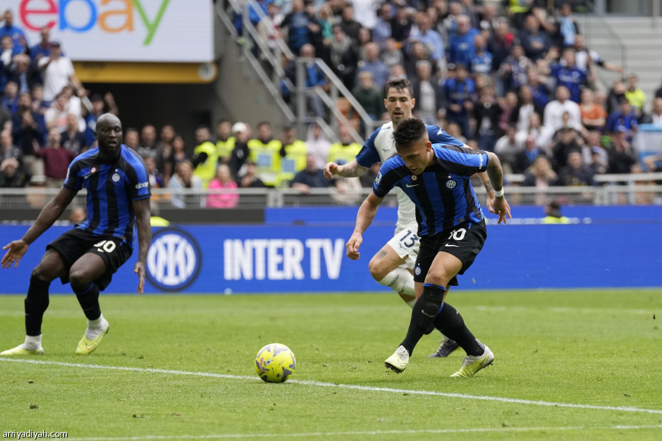 إنتر يضرب لاتسيو بثلاثية.. ويقرب نابولي من اللقب