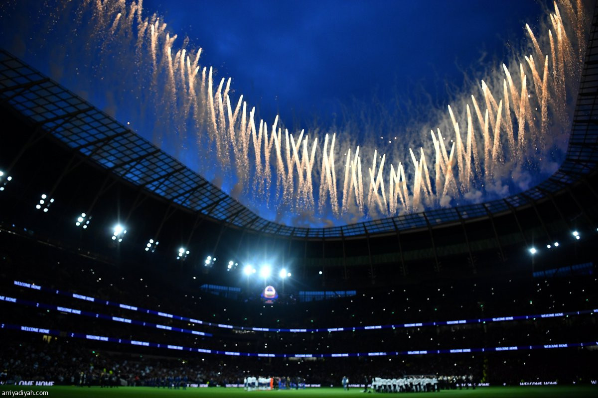 توتنهام يدشن ملعبه