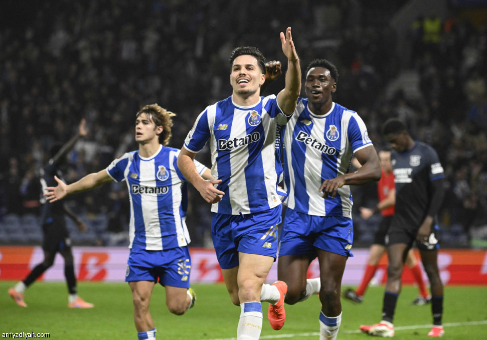 «يوروبا ليج».. ليون يتصدر الثمانية الكبار.. روما يخطف البطاقة الأخيرة