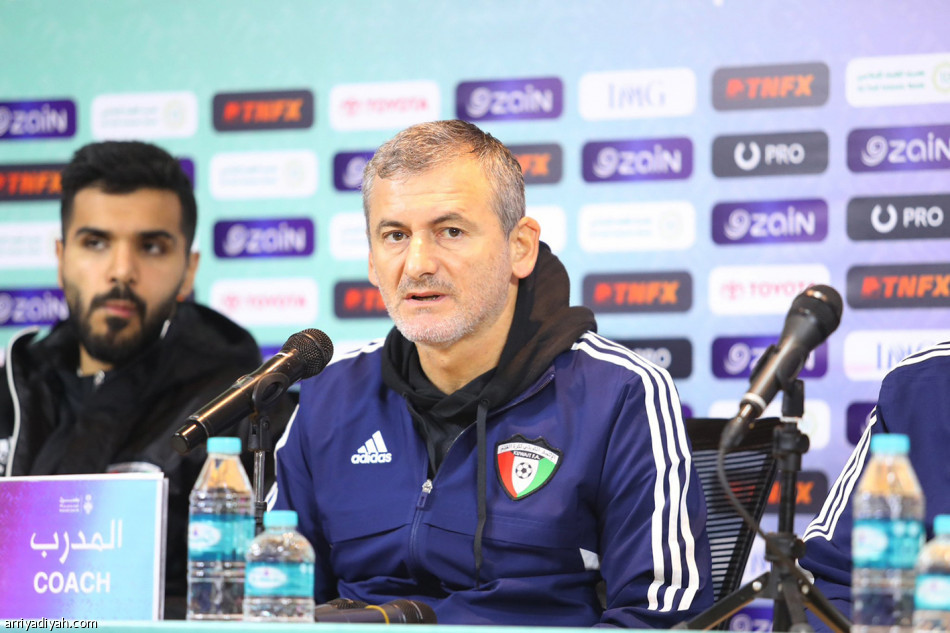 عُمان 
يرجح كفة الانتصار