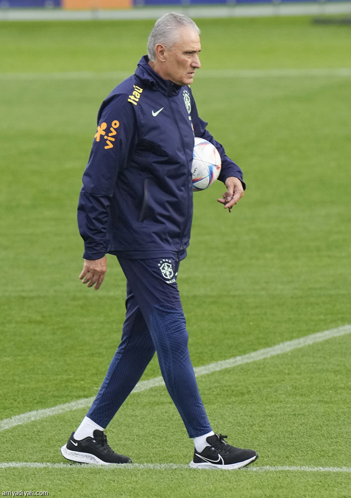 جونيور
يسحب ضغوطات نيمار