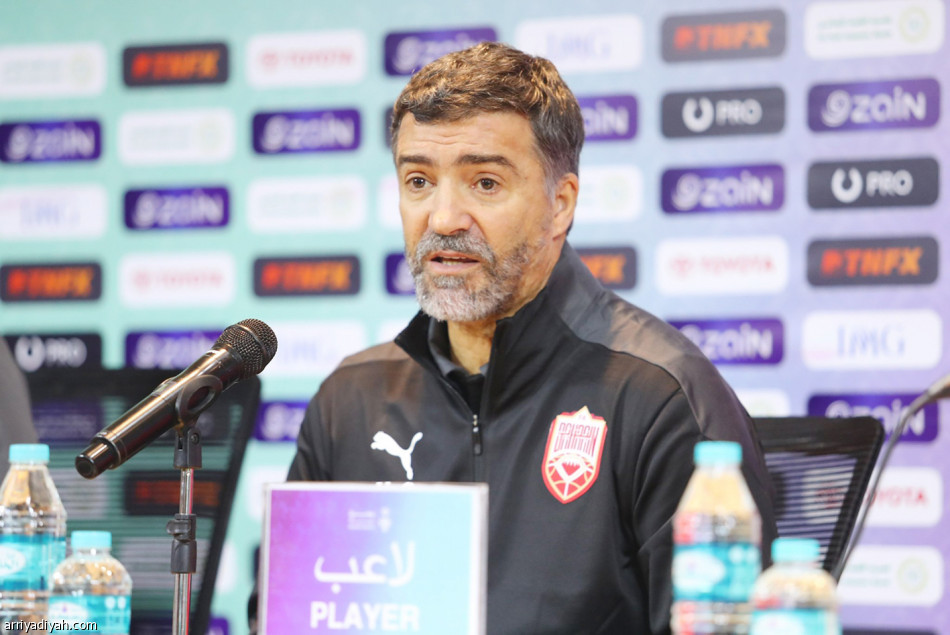 عُمان 
يرجح كفة الانتصار