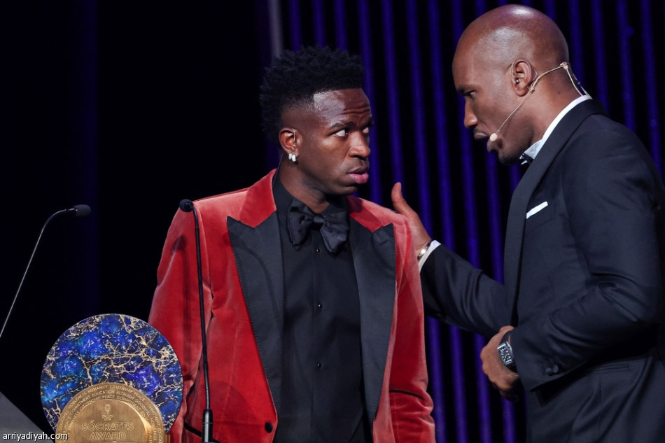 فينيسيوس يفوز بجائزة «سقراط»