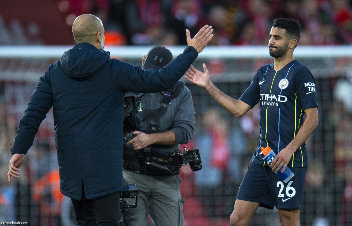 محرز يضيع السيتي