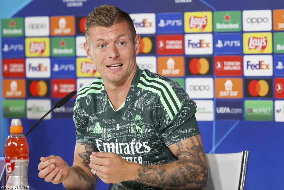 السيتي
يطارد
ثلاثية الشياطين