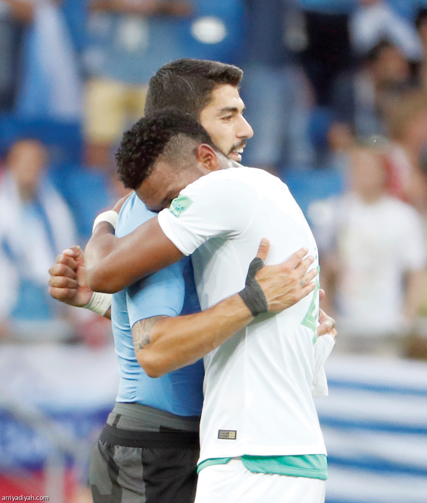 «البليهي» يراقب «سواريز»