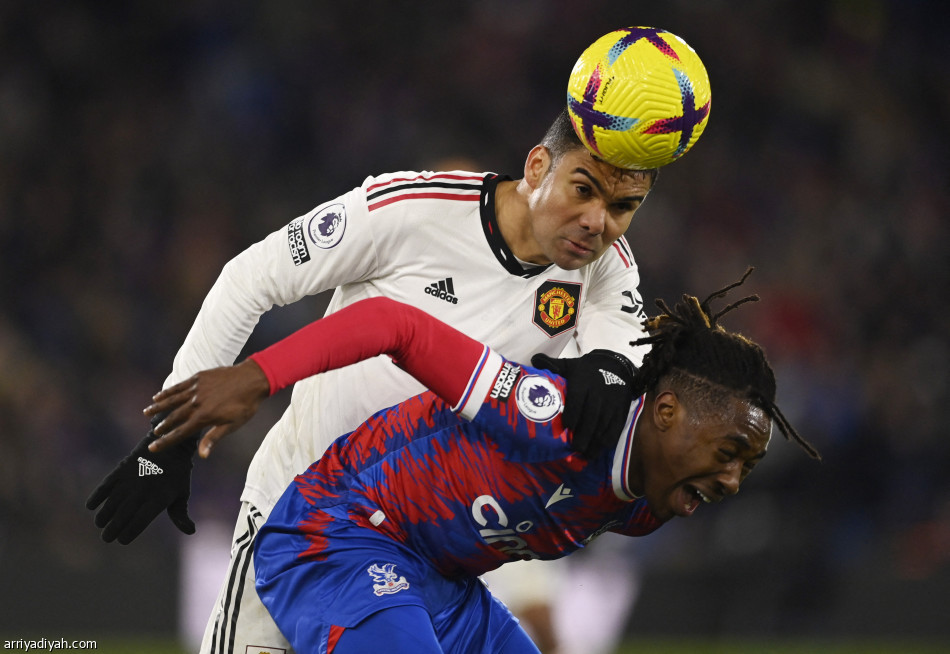 بلاس يحرم يونايتد وصافة الدوري «المؤقتة»