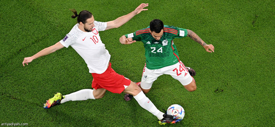 28 عاما.. 
المكسيك لا تخسر البداية