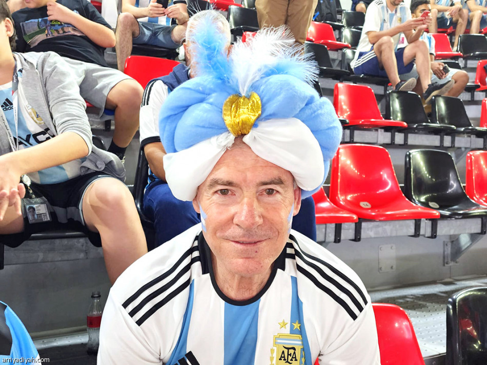 المره الثامنة.. 
الأرجنتين تصعد