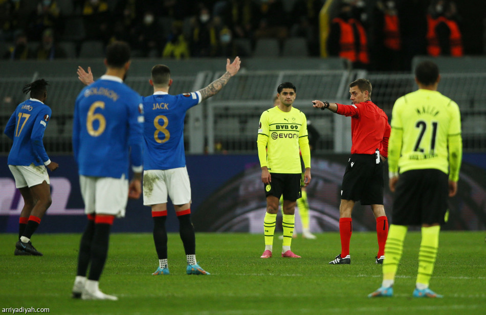 دورتموند ينهار على أرضه برباعية رينجرز