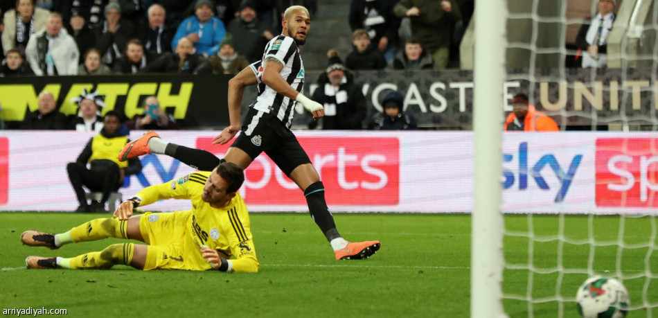 نيوكاسل ويونايتد يبلغان نصف نهائي الكأس