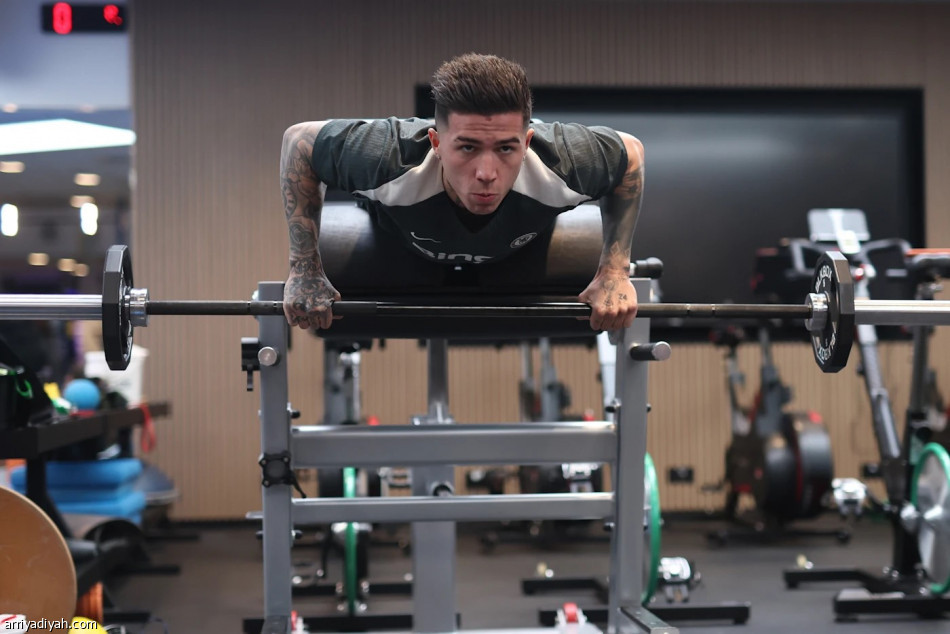 روسينيور: نراقب سوق الانتقالات.. وبالمر أساسي أمام الهامرز