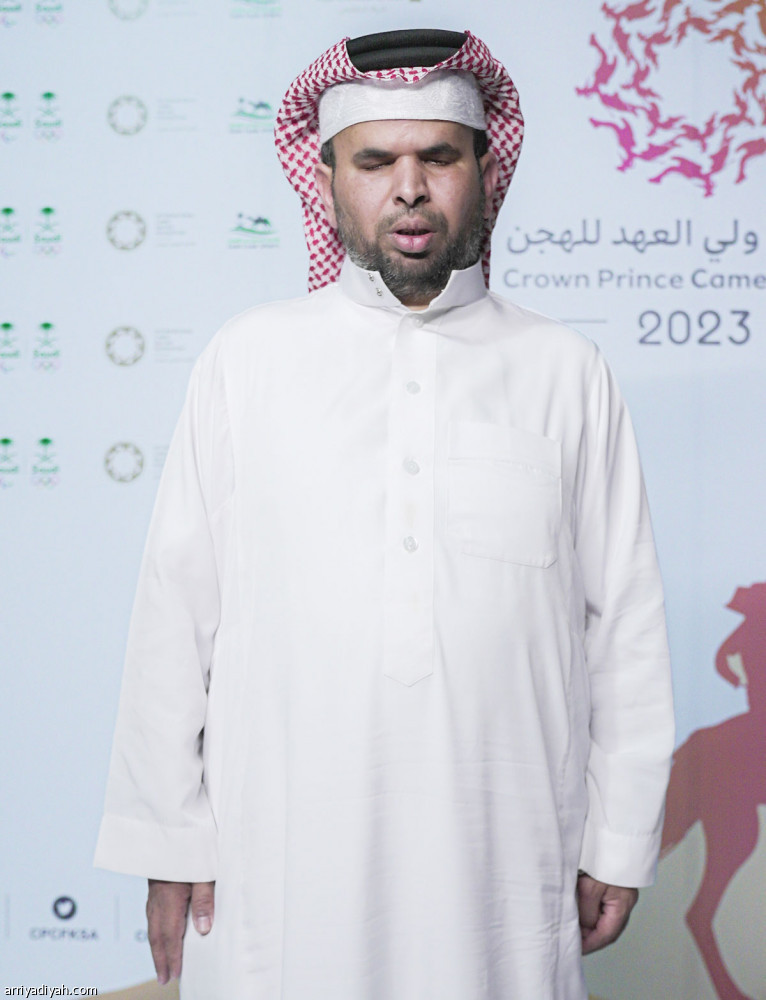 مون.. 
كوري ينافس بـ 3 مطايا