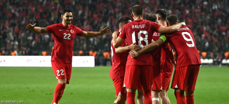 تركيا تتأهل برباعية لاتفيا.. وويلز تهزم كرواتيا