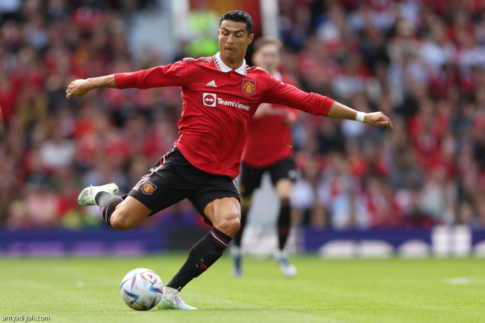 بمشاركة رونالدو..  يونايتد وفايكانو يتعادلان