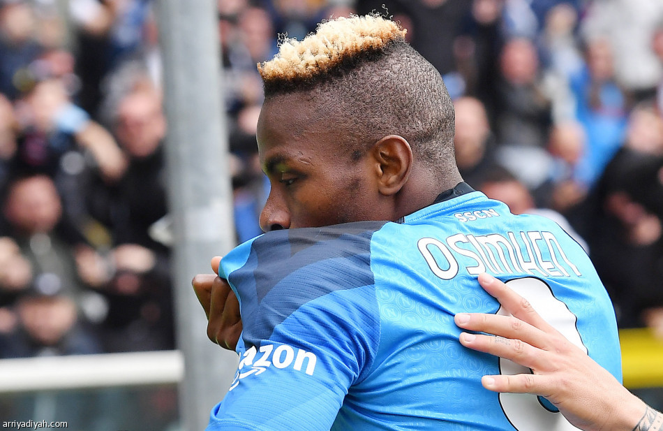 نابولي يقسو على تورينو برباعية