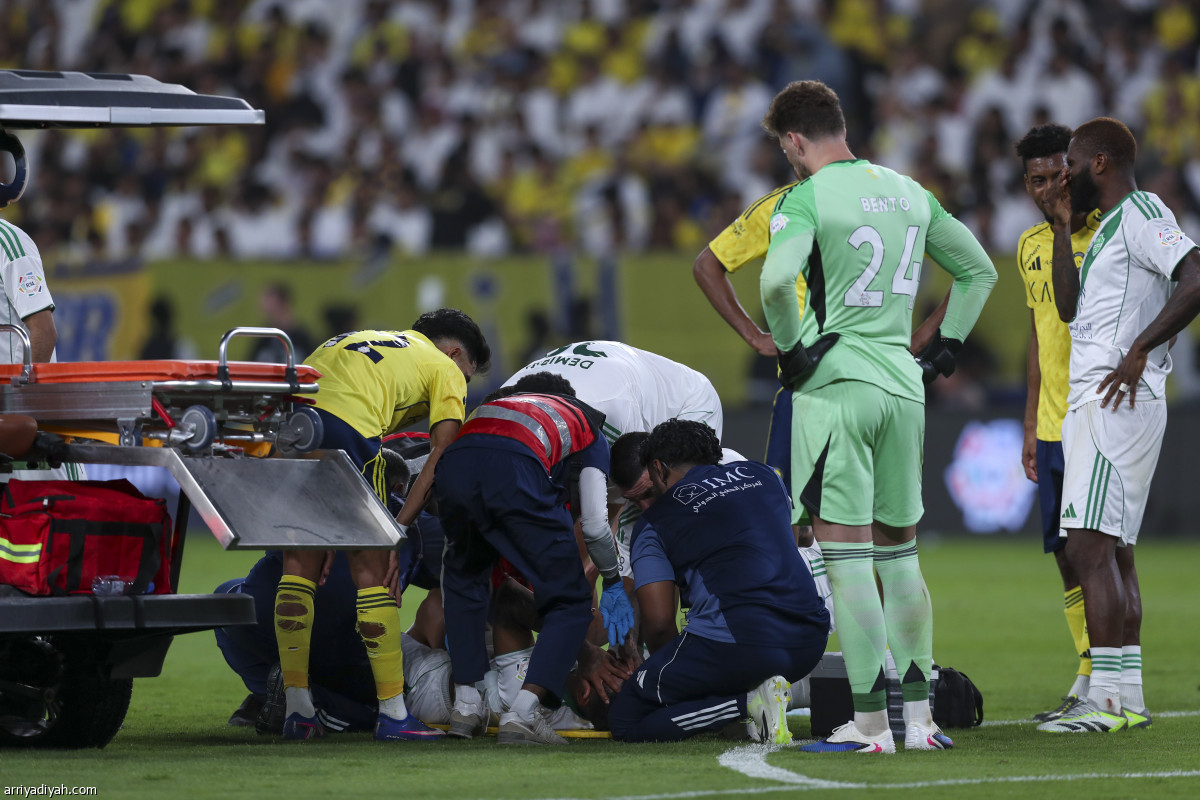 جالينو يسقط ويغادر