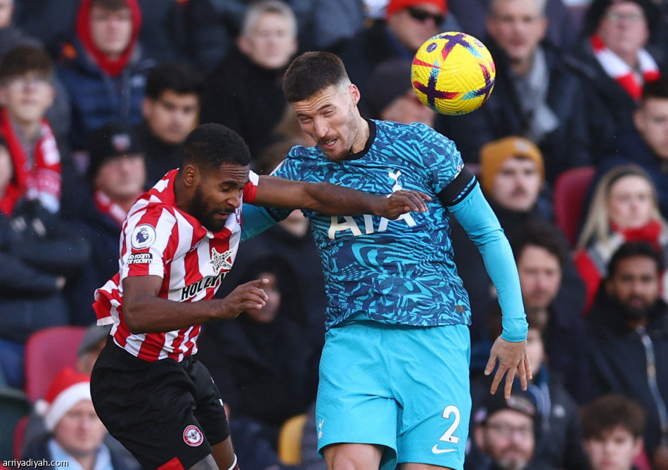 توتنهام يفلت من الخسارة أمام برنتفورد