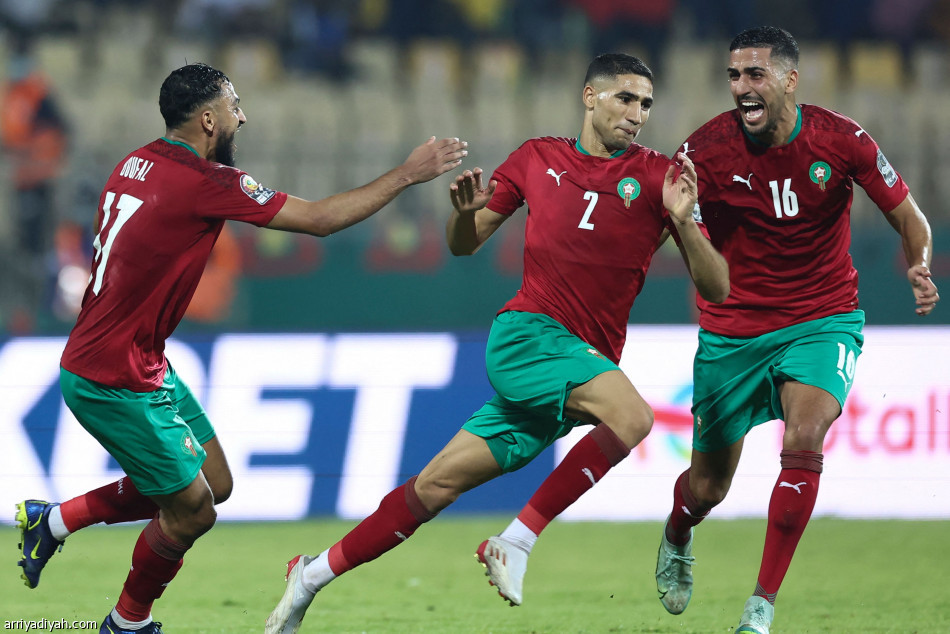 جزر القمر تقصي غانا.. والجابون تعبر