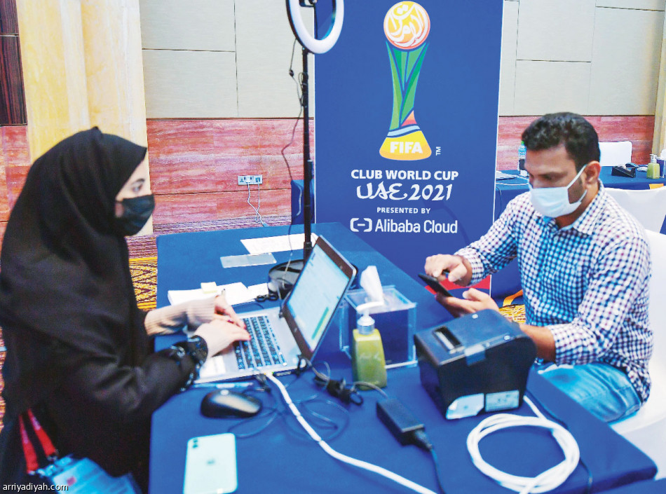 الأهلي
يحاول تخطي برشلونة