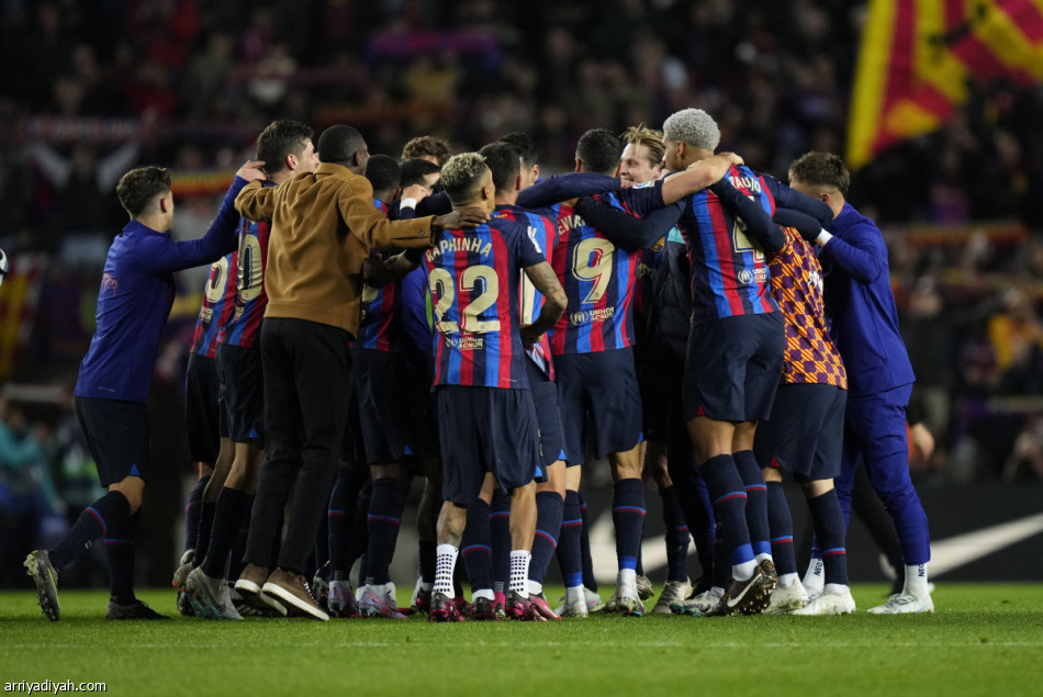 برشلونة يحسم الكلاسيكو.. ويقترب من ذهب الليجا