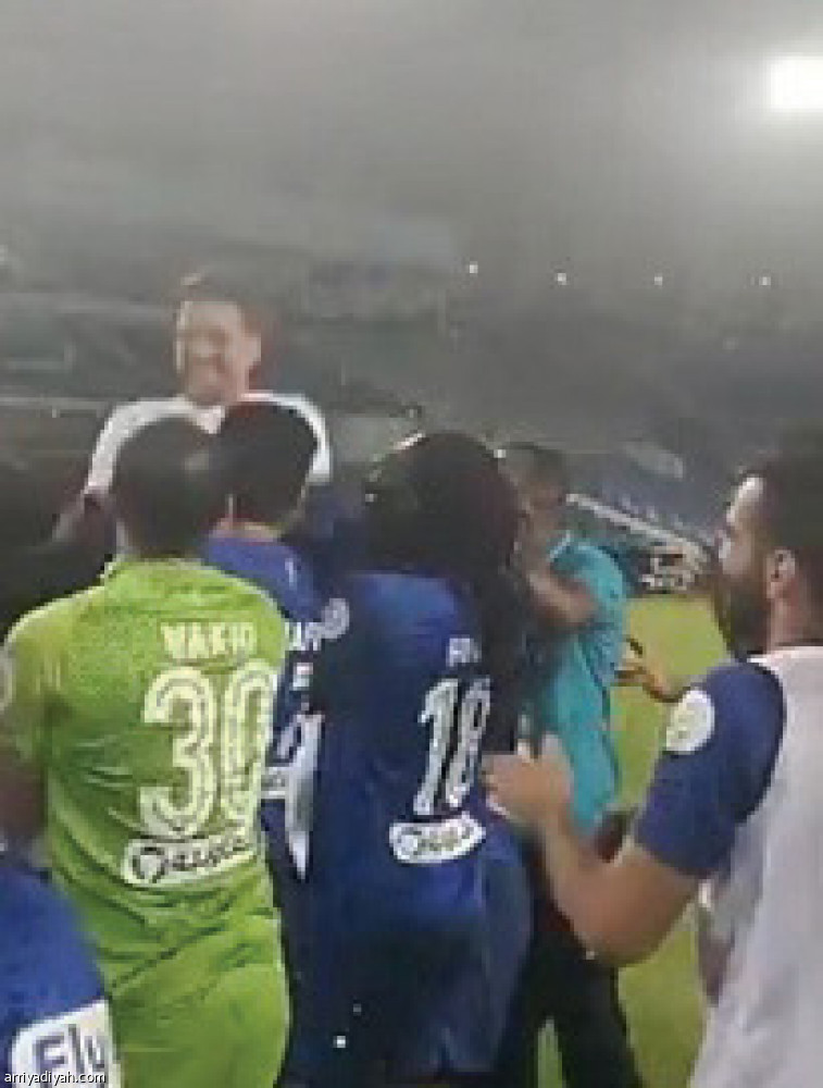 سناب الأزرق..
كواليس وداع إدواردو