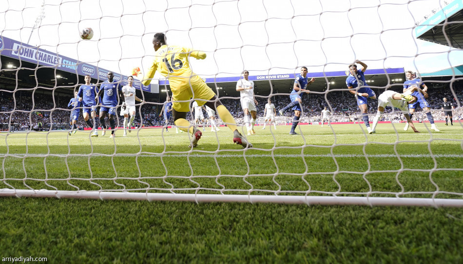 ليدز  يسقط تشيلسي بثلاثية نظيفة