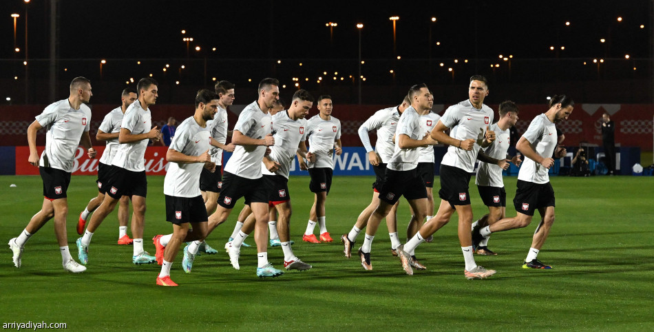 الأرجنتين وبولندا.. مواجهة الحسم