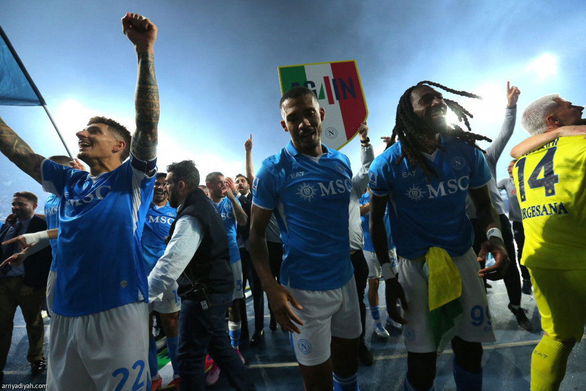 تتويج الأبطال