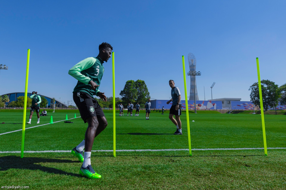 مانشيني يكتفي بالصباحية.. ويقسّم اللاعبين