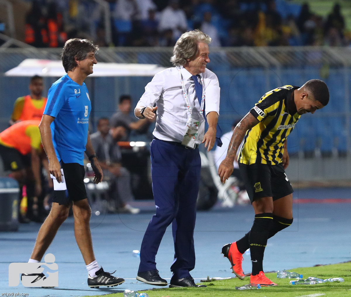 خيسوس.. يسقط ويبتسم