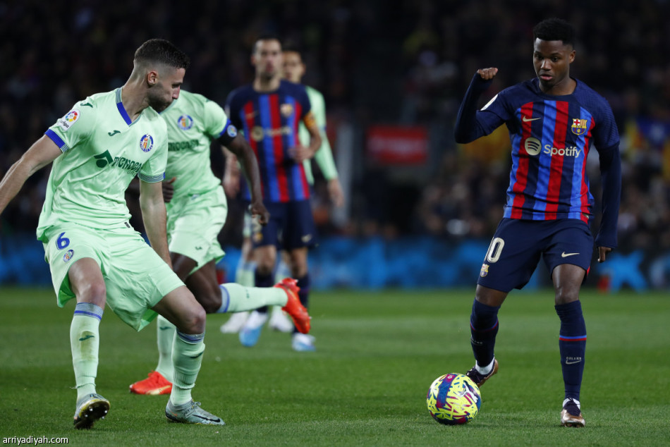 بيدري يعزز صدارة برشلونة