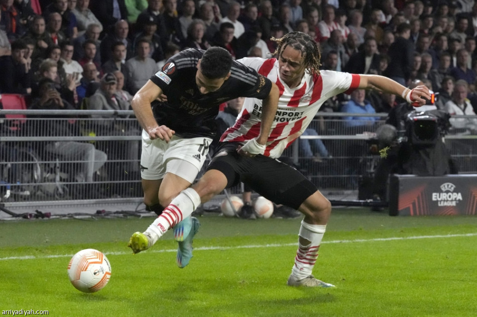 الدوري الأوروبي.. أيندهوفن يهز صدارة أرسنال