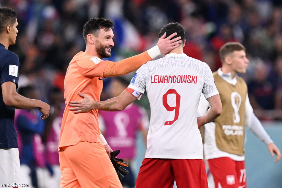 «الديوك» 
يعبرون بسابقة تاريخية