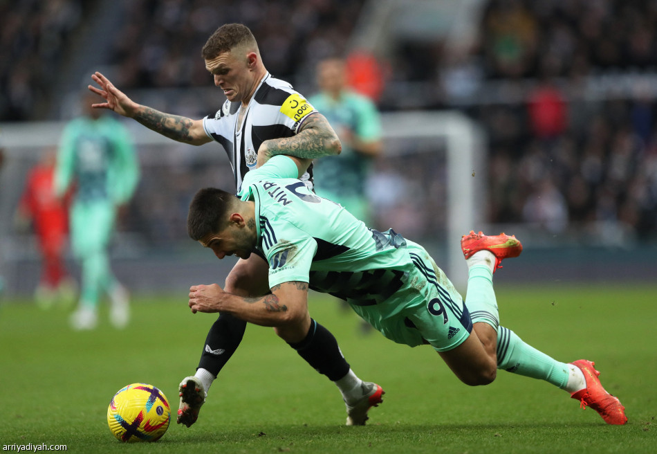 نيوكاسل يستعيد «الثالث» بهدف قاتل