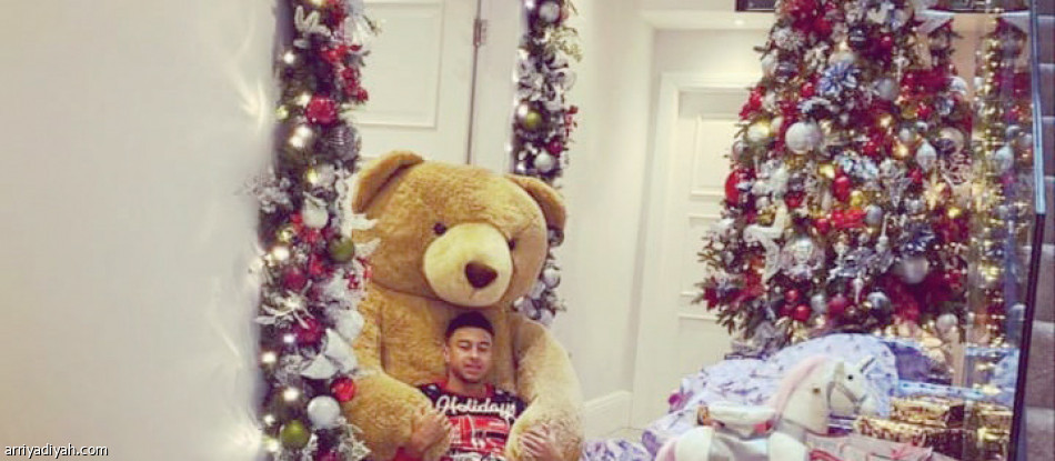 لينجارد
ممنوع من مواقع التواصل