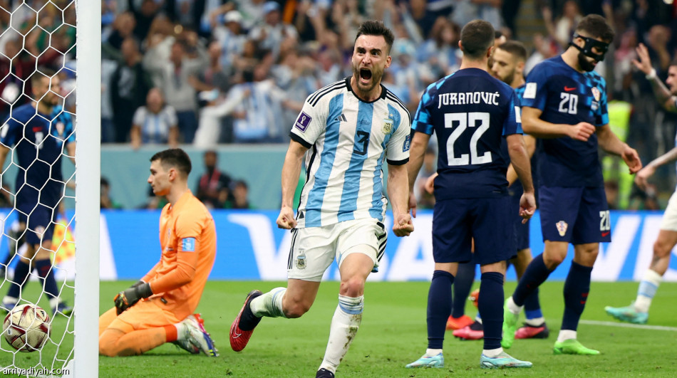 ميسي يقترب من حلمه.. الأرجنتين في نهائي المونديال