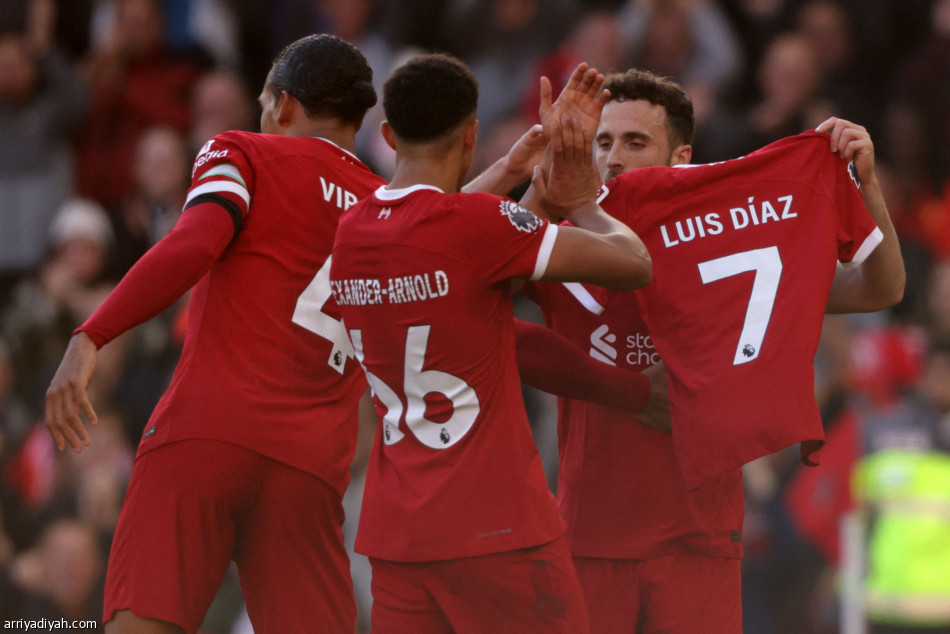 صلاح يقود ليفربول إلى عبور نوتينجهام بثلاثية