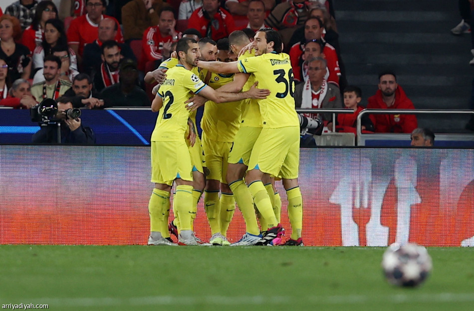 إنتر يضع قدما في نصف نهائي الأبطال