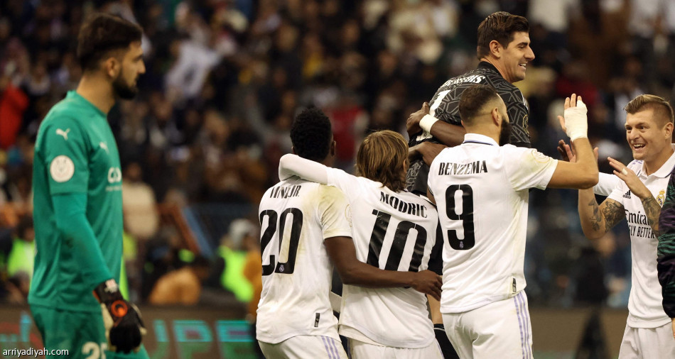 «الترجيحية» تقود الريال  إلى نهائي السوبر